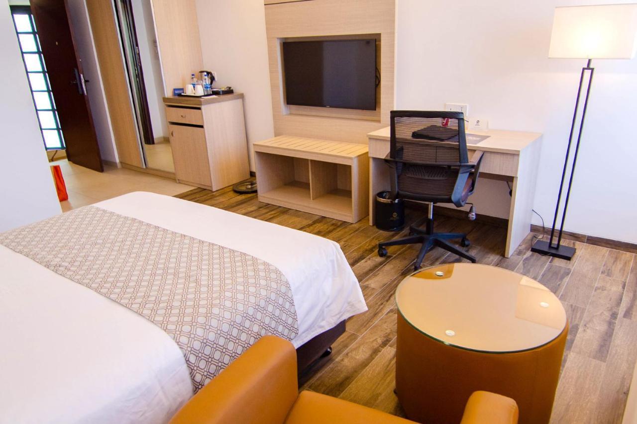 Best Western Sks Chattogram Chittagong Exterior foto