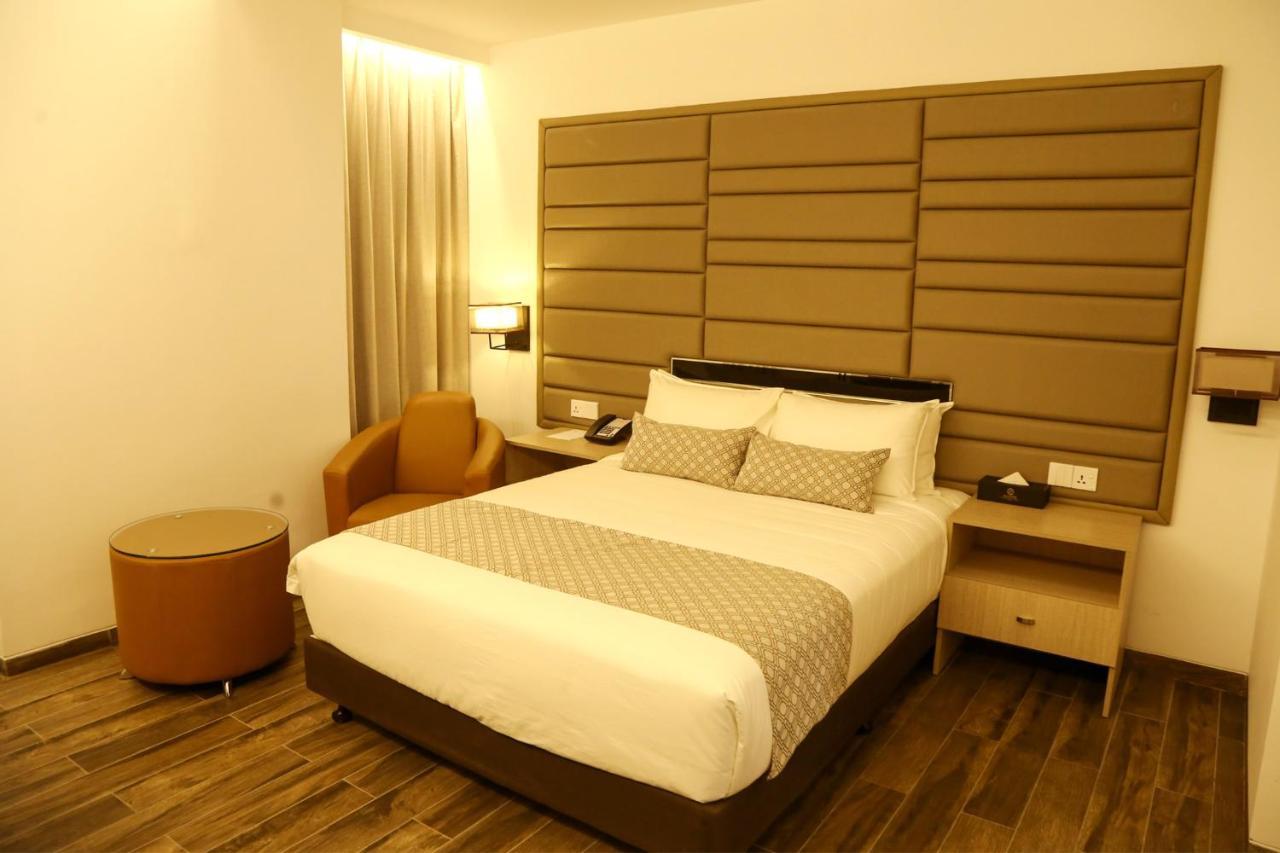 Best Western Sks Chattogram Chittagong Exterior foto