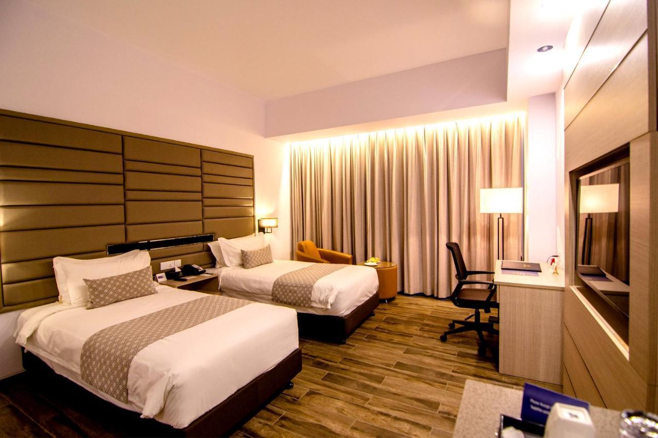 Best Western Sks Chattogram Chittagong Exterior foto