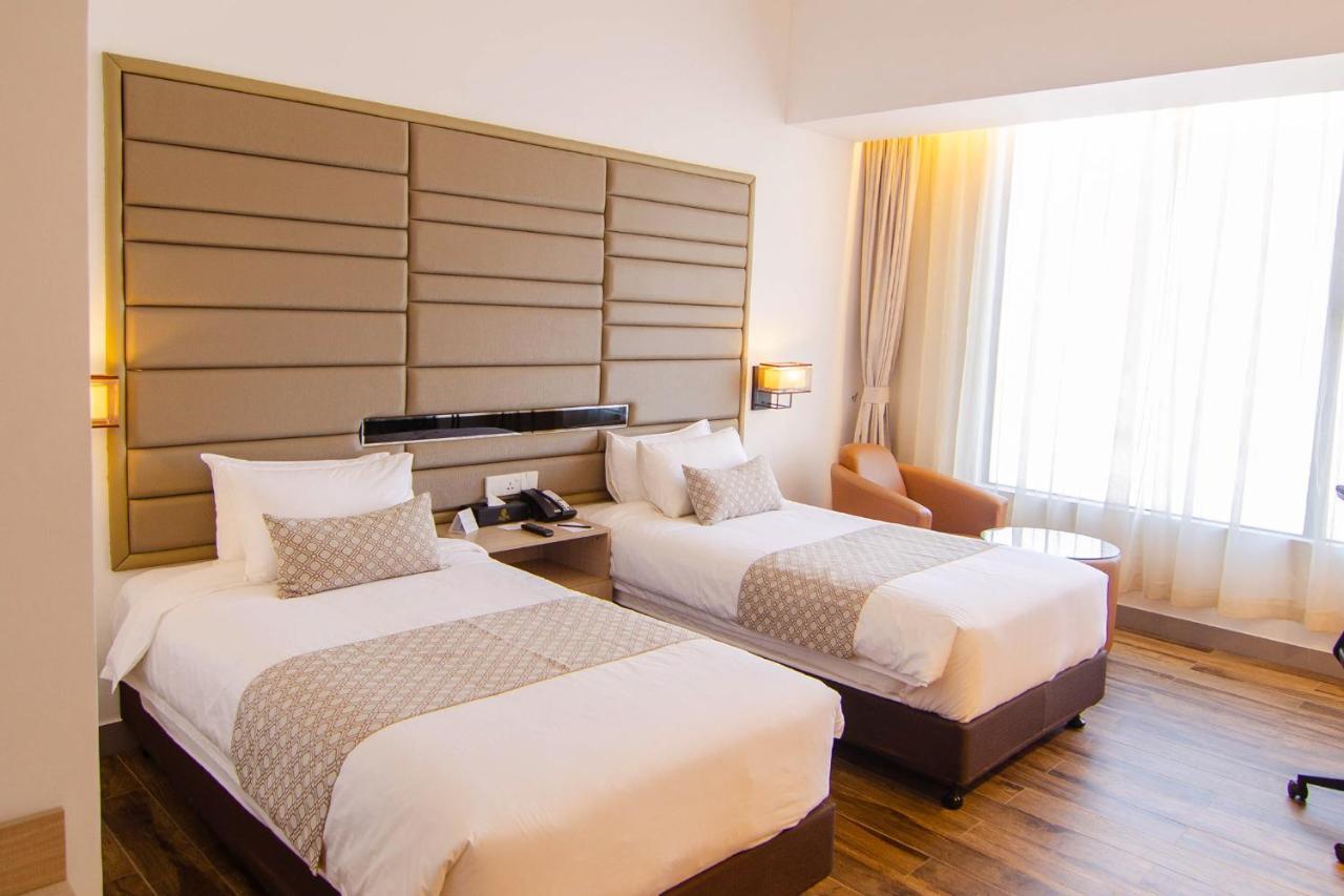 Best Western Sks Chattogram Chittagong Exterior foto